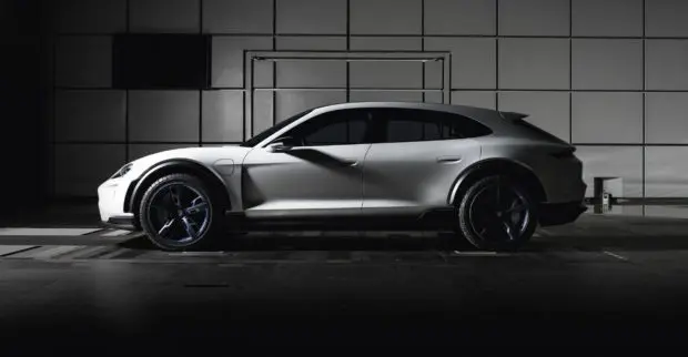 Porsche Mission E Cross Turismo: Elektro-Athlet für den aktiven Lifestyle (Foto: Porsche)